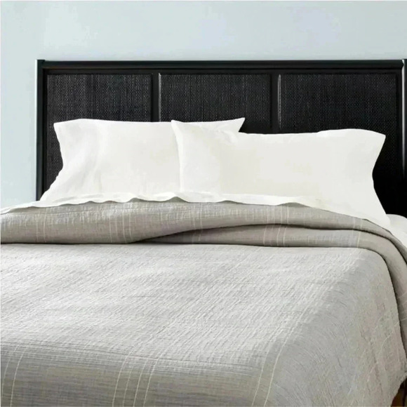 NWT Full/Queen Microstripe Matelassé
Coverlet Jet Gray - Hearth & Hand - Picture 1 of 7